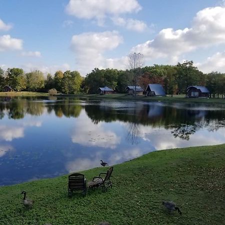 Serenity Springs - Michigan City Hotel Springfield Esterno foto