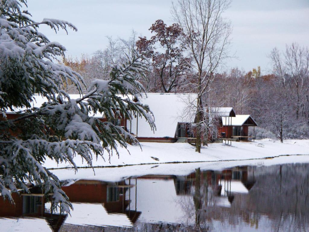 Serenity Springs - Michigan City Hotel Springfield Esterno foto